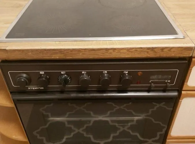 1 Zimmerwohnung Mit Kueche, Balkon Und Badezimmer In Apartmen Dusseldorf