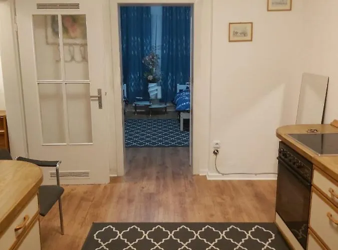 Appartamento 1 Zimmerwohnung Mit Kueche, Balkon Und Badezimmer In Apartmen